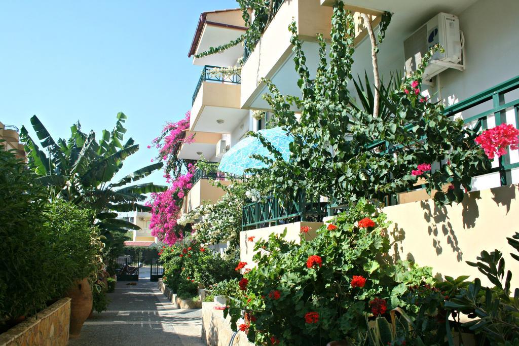 Minoica Beach Apartments Amoudara Lasithiou Exteriör bild